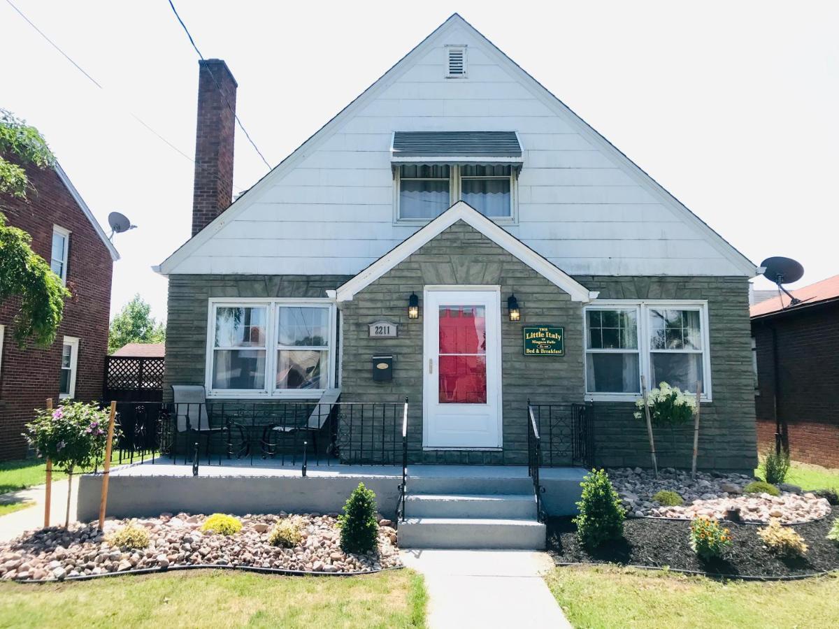 The Little Italy Of Niagara Falls Bed & Breakfast Exterior foto